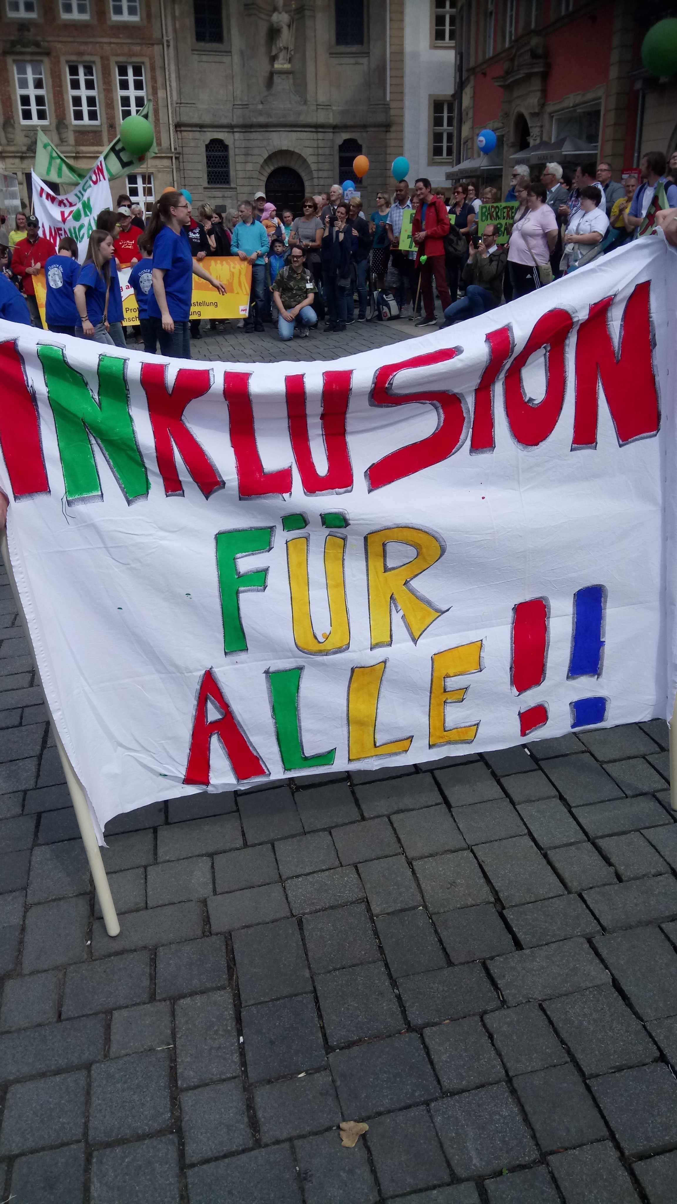 Demonstrationszug für Inklusion